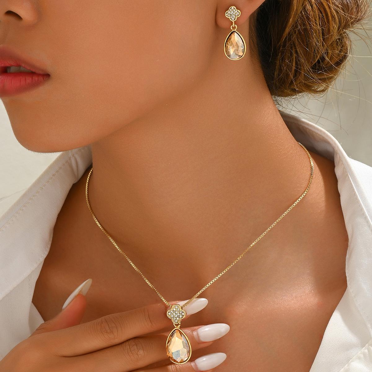 

Geometric Necklace Jewelry Set Water Drop Diamond Design Earrings Premium Sense Items