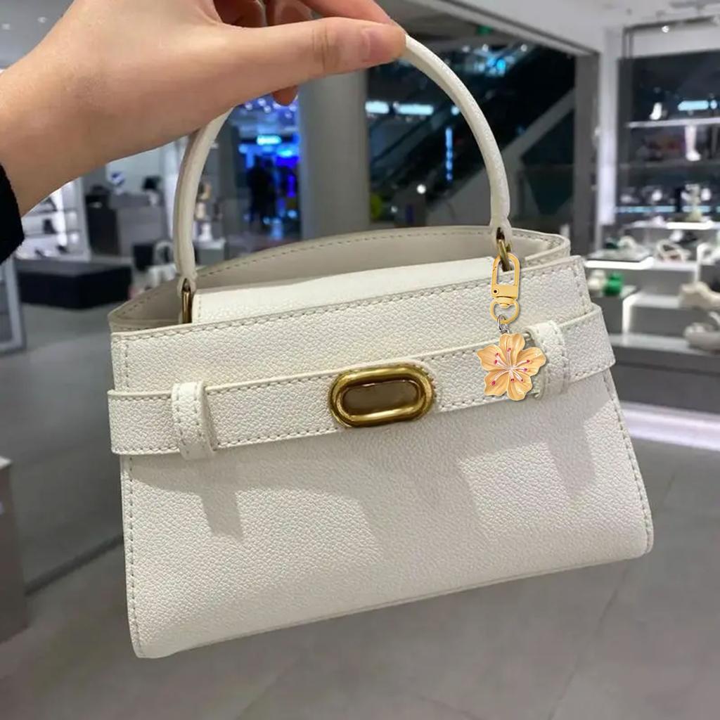 Fashion Flower Keychain Accessory Portable Key Holder Trendy Bag Charm Acrylic Texture Suitable for Travel Enthusiasts