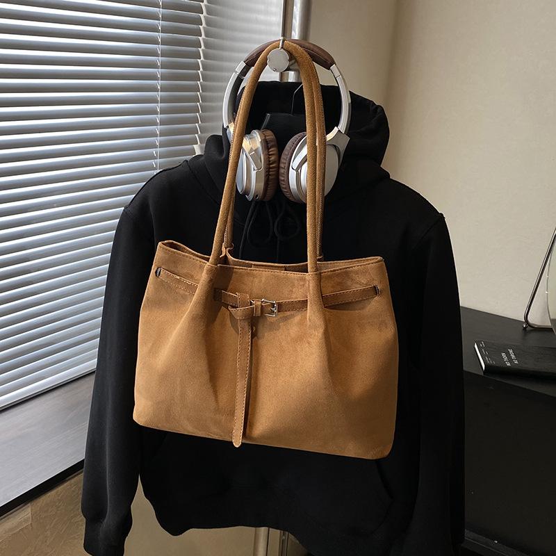 Large Capacity Suede Bag Women's Autumn and Winter 2025 New Versatile Casual Shoulder Bag Student Class Tote Bag