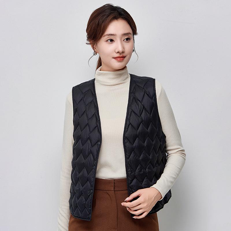 Down Vest New Women's Short Style with Fashionable and Light V-neck Close-fitting Duck Down Vest Liner Tide