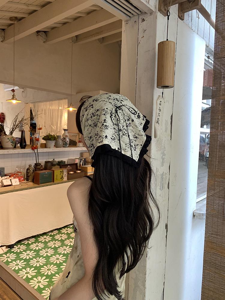 2024 Exclusive Women’s Chinese Ink Silk Triangle Headscarf - Fashionable French Retro Hair Band Accessory