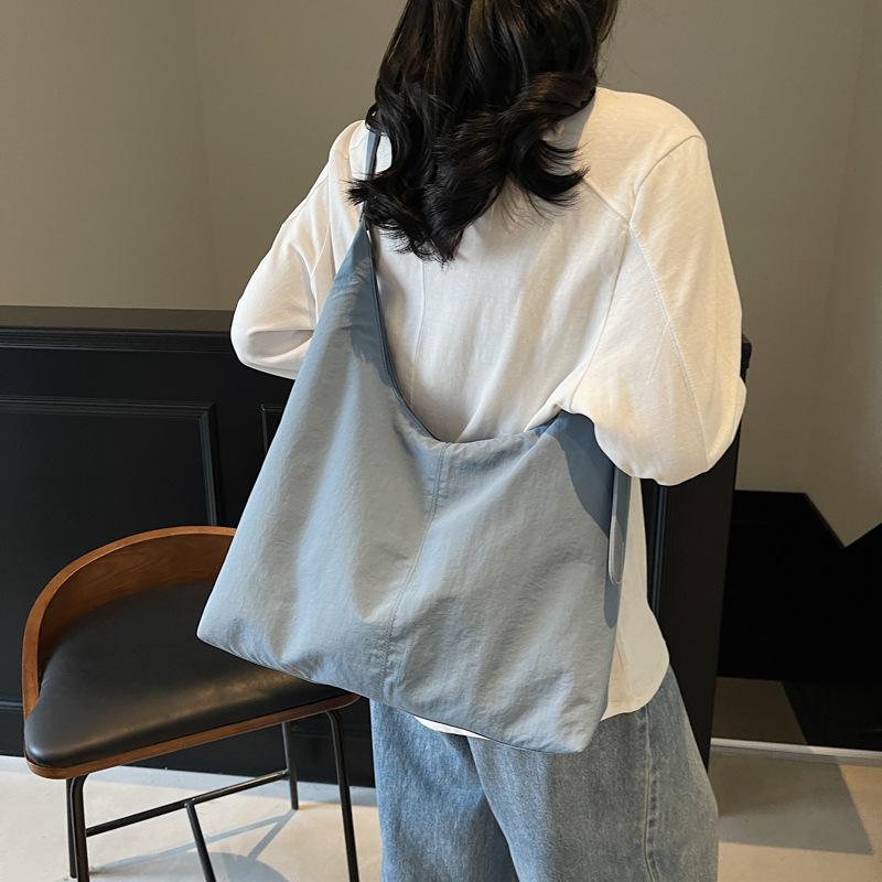 Lazy Large-capacity Women's New Casual and Fashionable Commuting Portable Single Shoulder Oblique Span Tote Bag