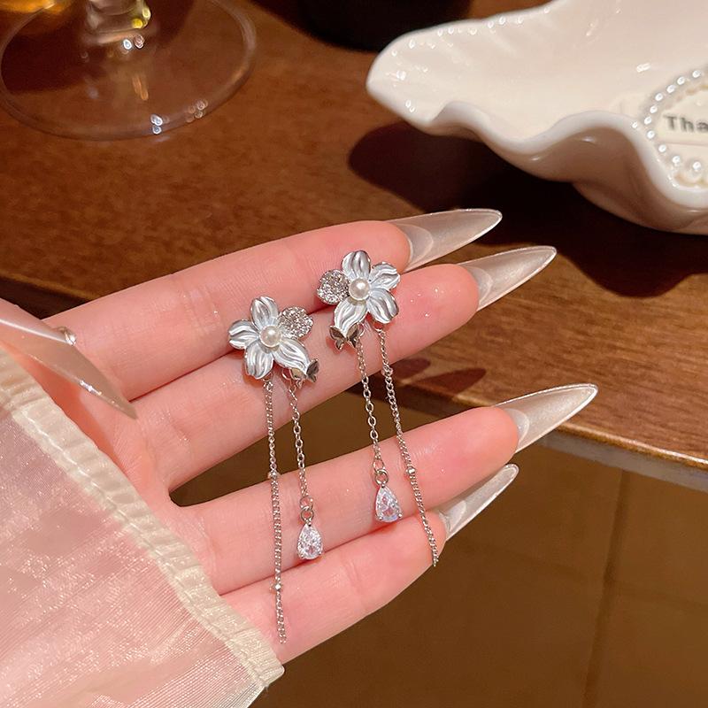 Light Luxury Long Tassel Flower Earrings for Women Japanese and Korean Style Niche High-End Dangle Earrings Jewelry Accessories