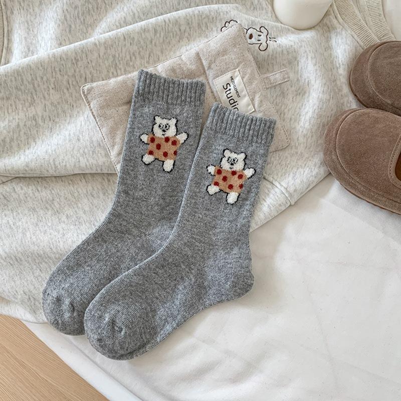 Ladies Autumn Winter Thickened Warm New Cartoon Dancing Bear Wool Drum Pile Socks