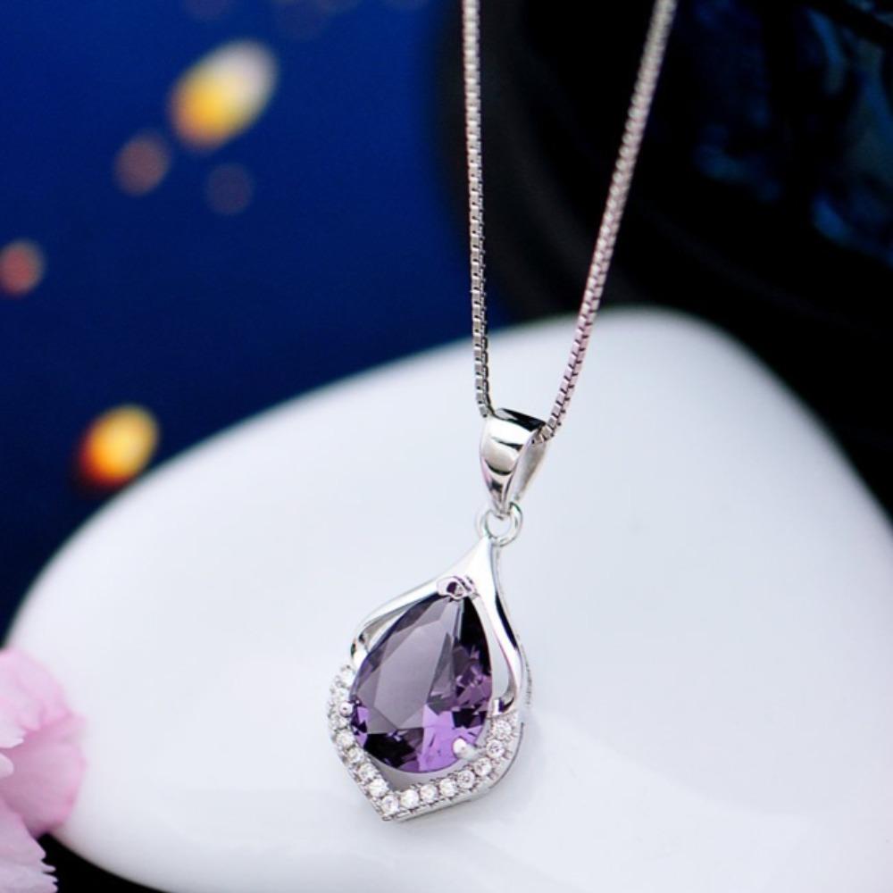 925 Silberplattierte Halskette für Damen mit synthetischem Amethyst-Anhänger Elegante Schlüsselbein-Ketten-Schmuckstücke