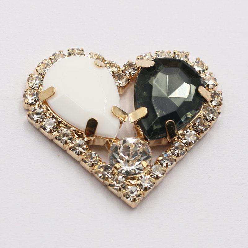 LKERAN 10pcs26 * 28MM Love Rhinestone Acrylic Button DIY Clothing Decoration Wedding Dress Handmade Decoration Accessories