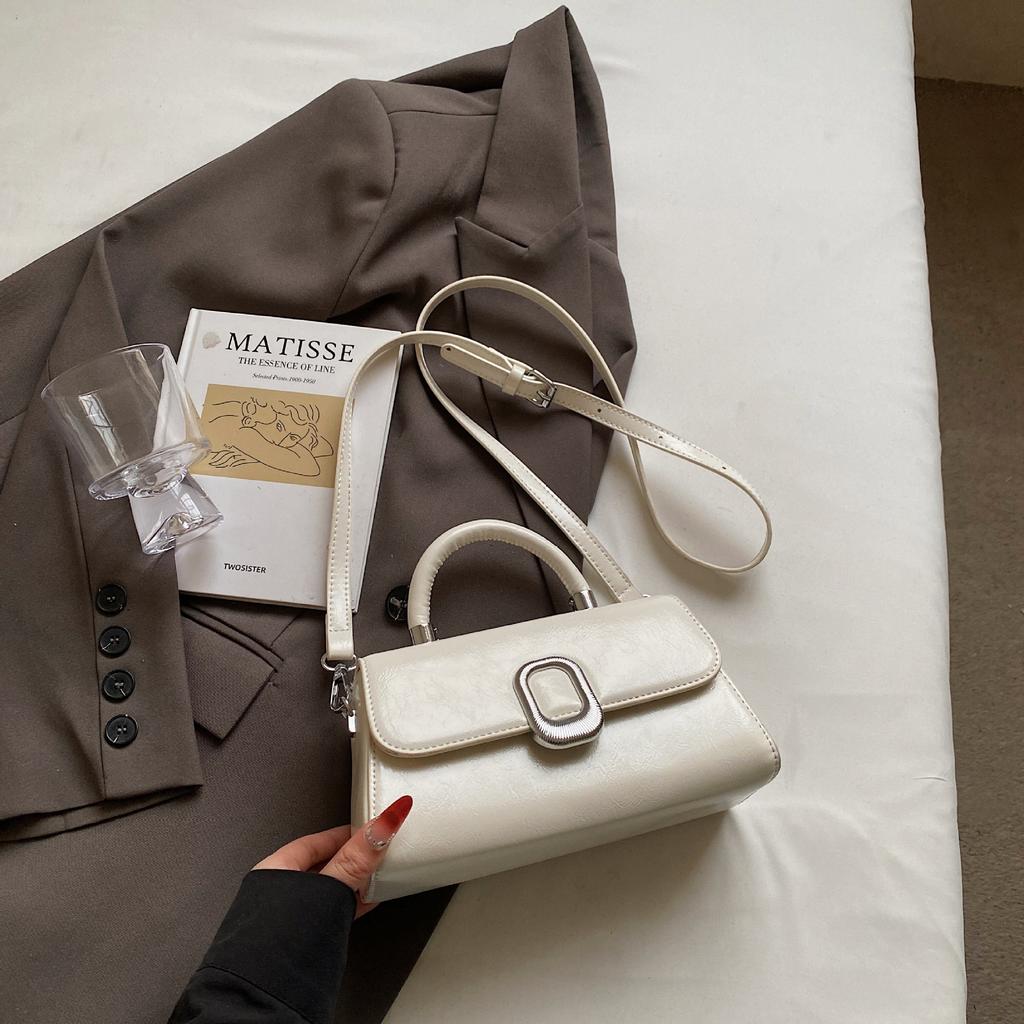 2025 New Hot-selling High-end Temperament Light Luxury Portable Small Square Bag Women's Versatile Fashion Simple Wind Messenger Bag