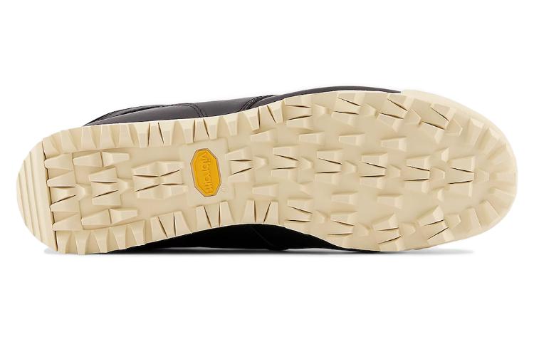 Rainier New Balance 'Black Macadamia Nut' URAINAL