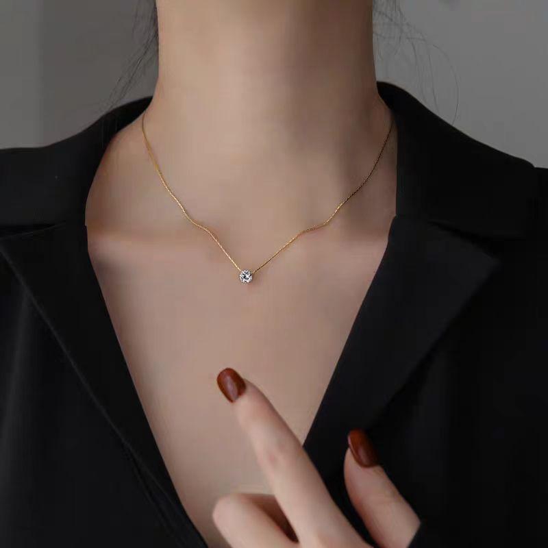 Geometric splicing square necklace women's new popular light luxury collarbone chain accessories
