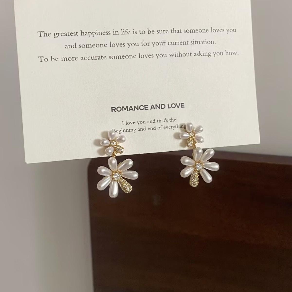 Elegant French Pearl Flower Stud Earrings for Women - Minimalist, Fashionable, Versatile Design