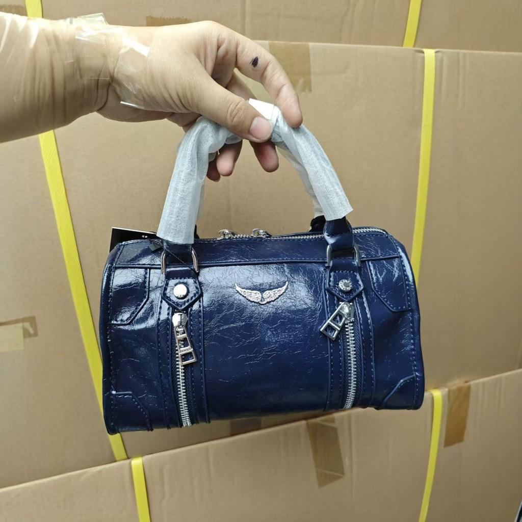 Ekskluzywna torebka na ramię ze skóry lakierowanej z graffiti 2025 z klasycznym wzorem skrzydeł