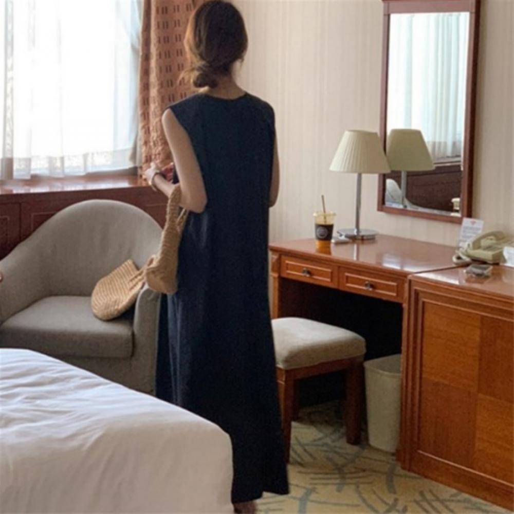 New Arrivals Open Run Women Round Neck Sleeveless Flare Long Dress