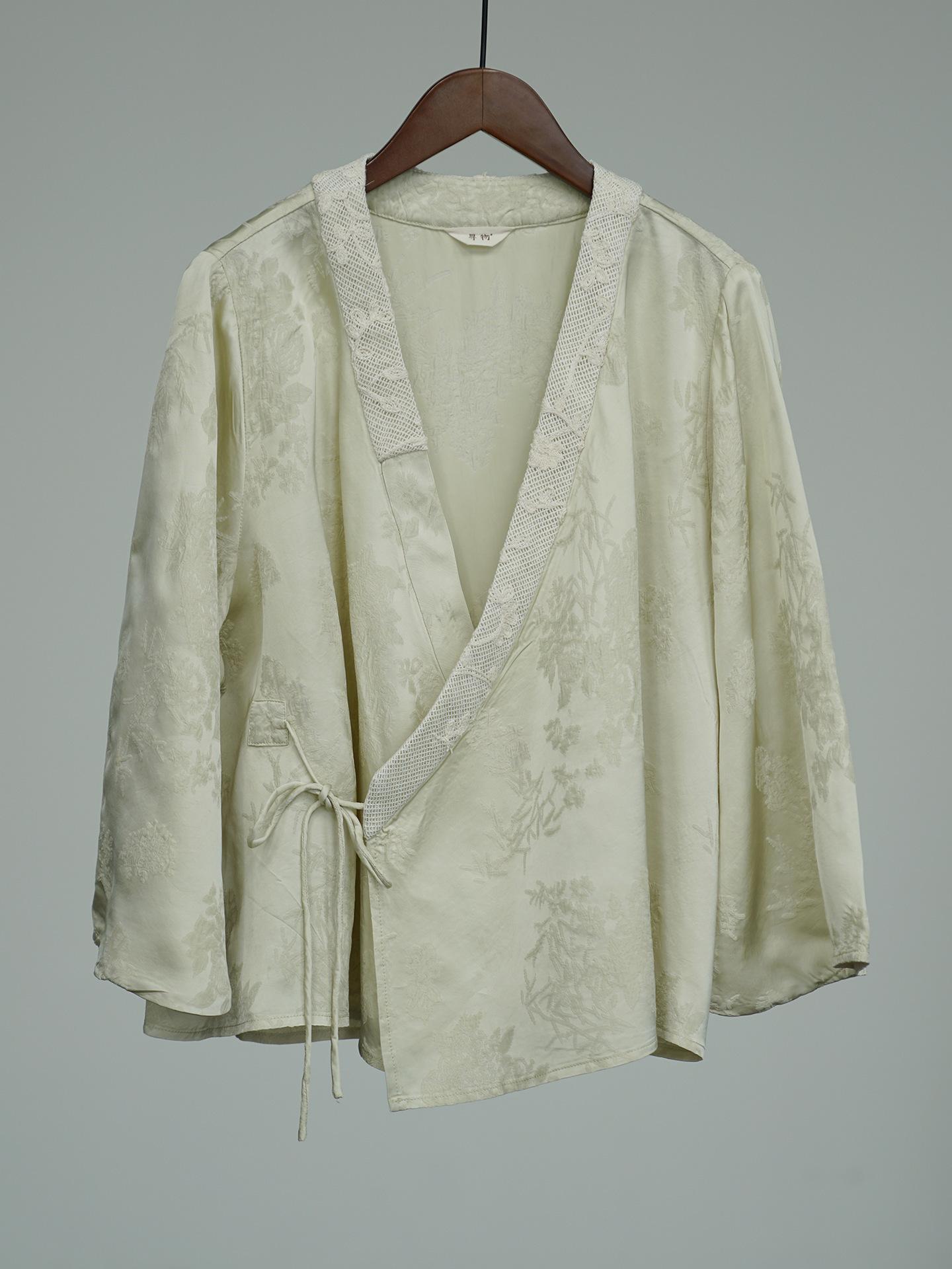 

Johnature Women Vintage Jacquard Coats Bandage Chinese Style V-Neck Blouses Spring Soft High Quality Coats One Size светло-зеленый