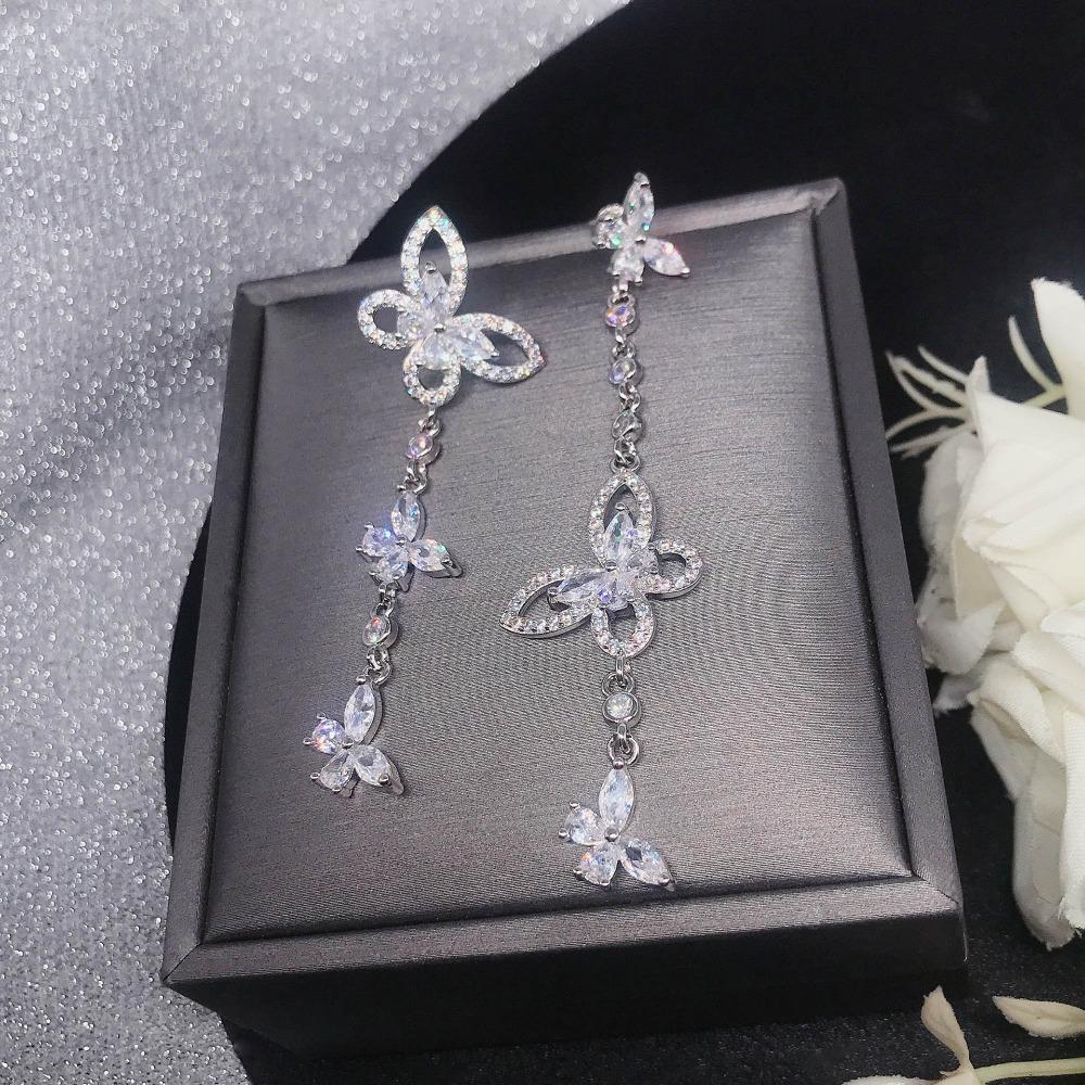 Elegant Butterfly Dangle Earrings AB Asymmetrical Design Luxury Rhinestone Earrings for Women