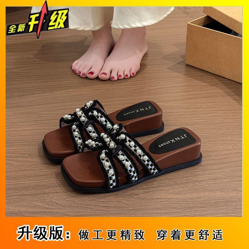 Xiaoxiang Slippers Female Summer Wear 2025 New Fairy Pearl Flat Bottom One-word Drag with Skirt Sandals