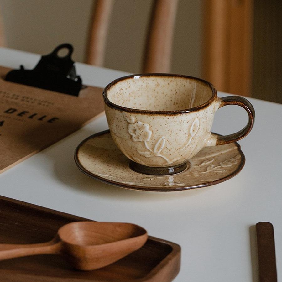 

Medieval hand-painted Flower Valley Su coffee cup and saucer kiln-changed glaze latte household and saucer set 201-300ml