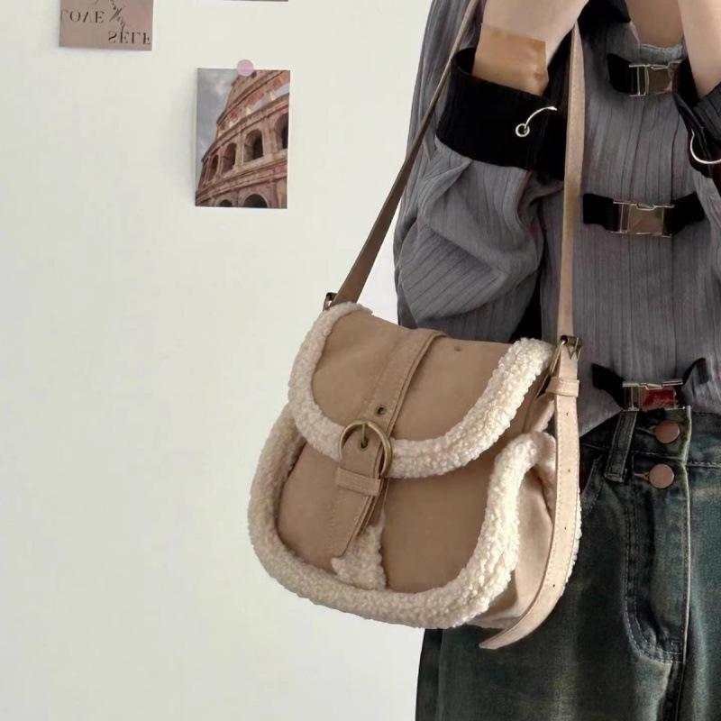 

Retro Lamb Wool Suede Shoulder Bag - Korean Style for Autumn/Winter Unique sizes or details if available хакі