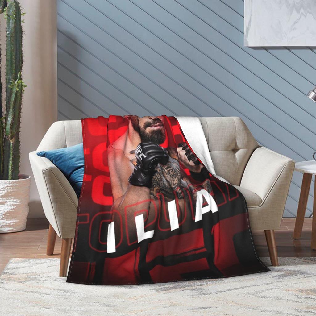 Ilia Topuria Wrestling Wrestler Blanket Multiple Sizes Warm Cozy Fluffy Throw Blankets for Couch Sofa and Bed