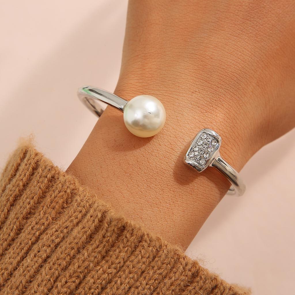 Summer Simple Baroque Pearl Bracelet Woman French Personality Fashion Gold Color Bracelet Wedding Jewelry Birthday Gift