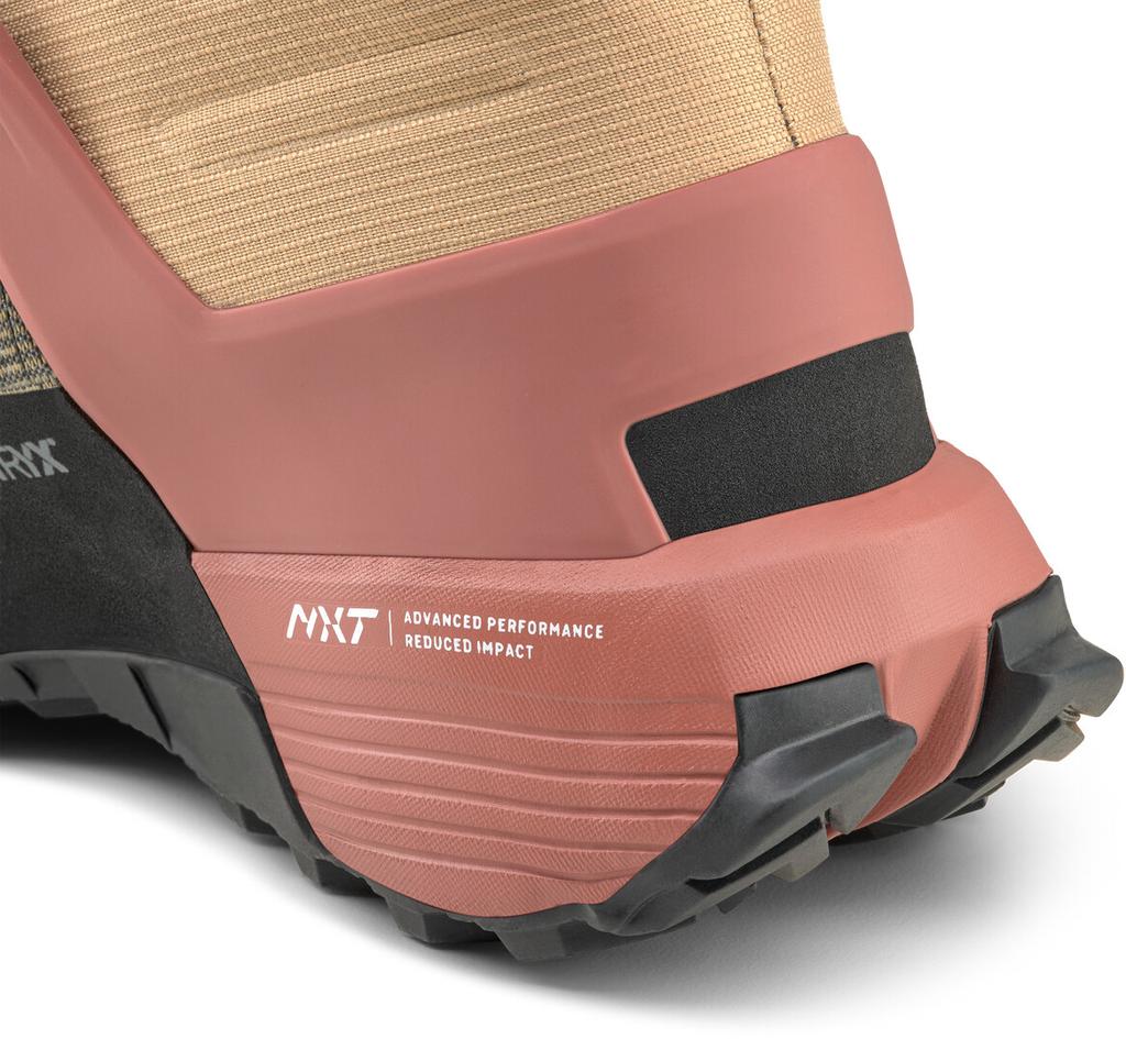 Обувь для треккинга Salewa Wildfire NXT Mid GTX Women quicksand/etruscand red