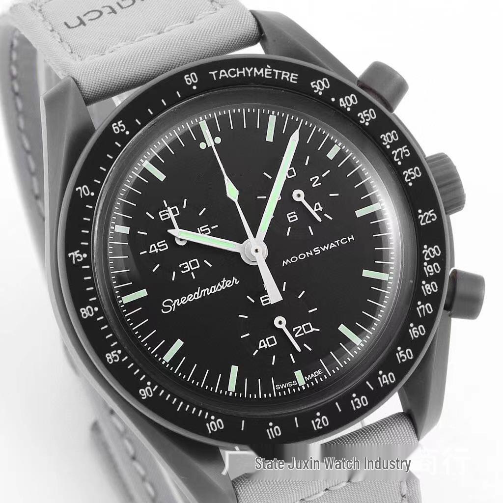 

Чоловічий кварцовий хронограф на космічну тематику Місяця та Меркурія