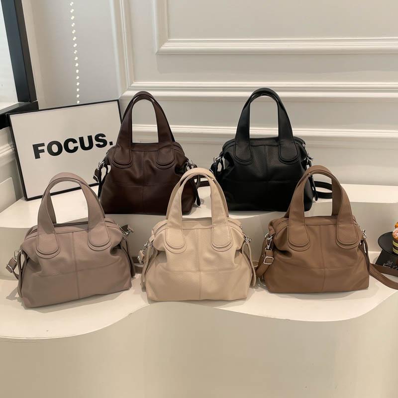 Simple Women's Handbag, Solid Color, Large Capacity Women's Shoulder Bag, Multi Compartment Storage, Suitable for Women's Holiday Gifts