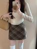 Damen Hochtaillierter Karierter Woll-Minirock - Retro A-Linie Wickelrock, Herbst/Winter Kollektion