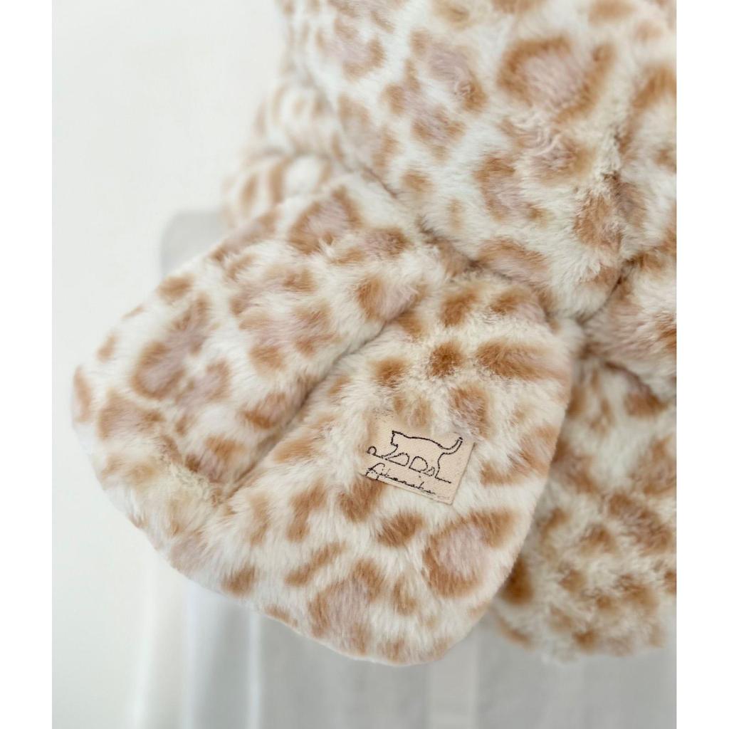 Used Snow leopard pattern boa muffler, handmade, fluffy and cozy, akaneko boa, cat, stole, animal boa, snood, Bengal, leopard