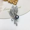 Autumn and winter clothing accessories: bean sprout, five-petal flower, and wheat stalk tian Freshwater pearl suit brooch, corsage, pin