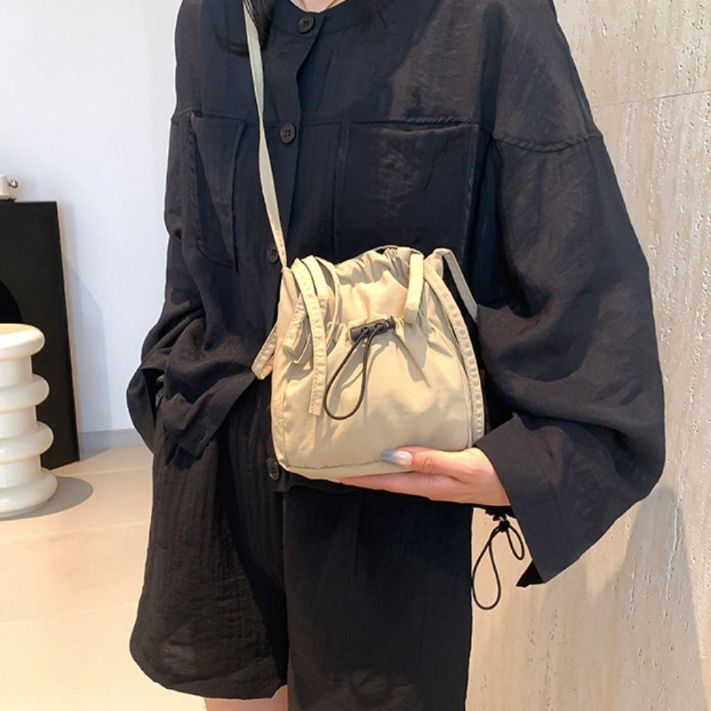 Crossbody Bag Nylon Shoulder Bag Purse Mobile Phone Bag Casual Drawstring Canvas Bag  Girls