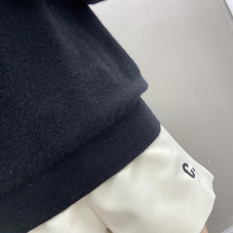 Women's Off-Shoulder Loose Cashmere Sweater - Autumn/Winter Knit Base Layer, Versatile Lazy Style Top