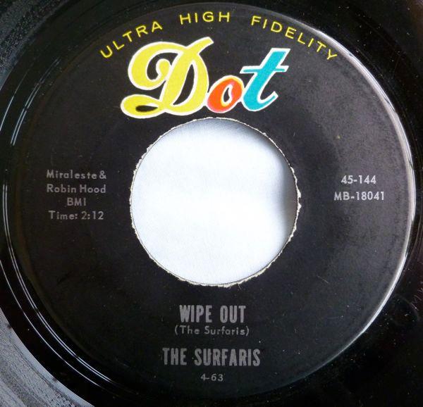 

7inch Record SURFARIS - Wipe Out / Surfer Joe MB18042 DOT 1966 US Rock Used