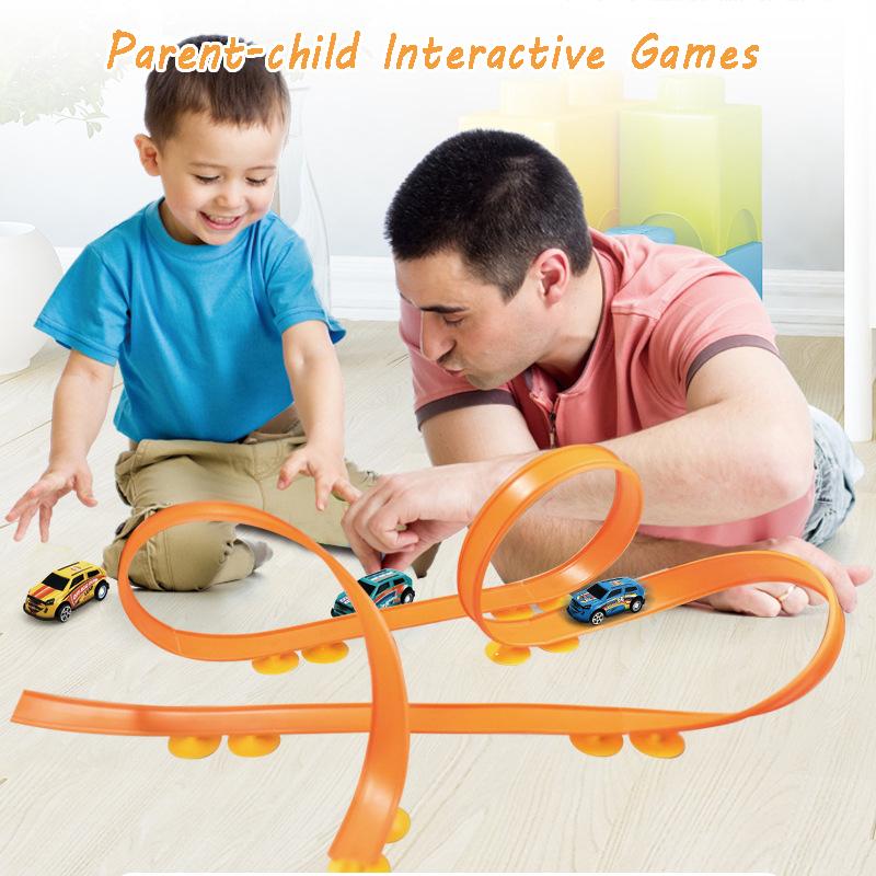 Esnek Ra Araba Rampa Pisti Çocuk Oyuncak Seti Kendin Yap Montajlı Turbora Pisti Taşınabilir Seyahat Oyuncağı Mancınık Ray Yarış Yuvarlama Ra Pisti
