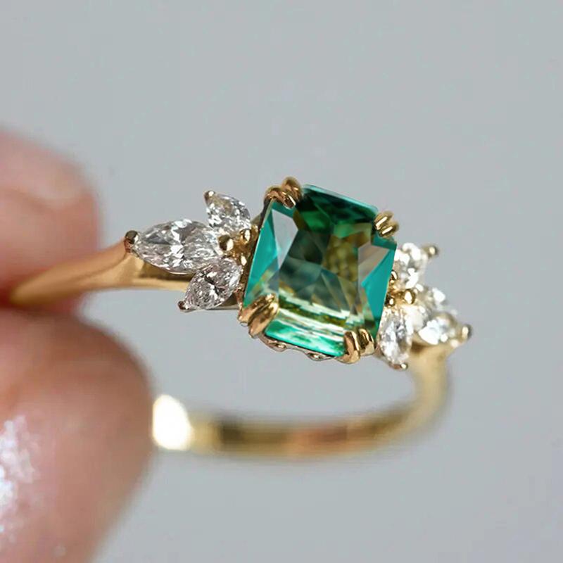 Luxury Green Cubic Zirconia Gold Color Rings for WomenTrendy Wedding Accessories Anniversary Party Elegant Lady Jewelry