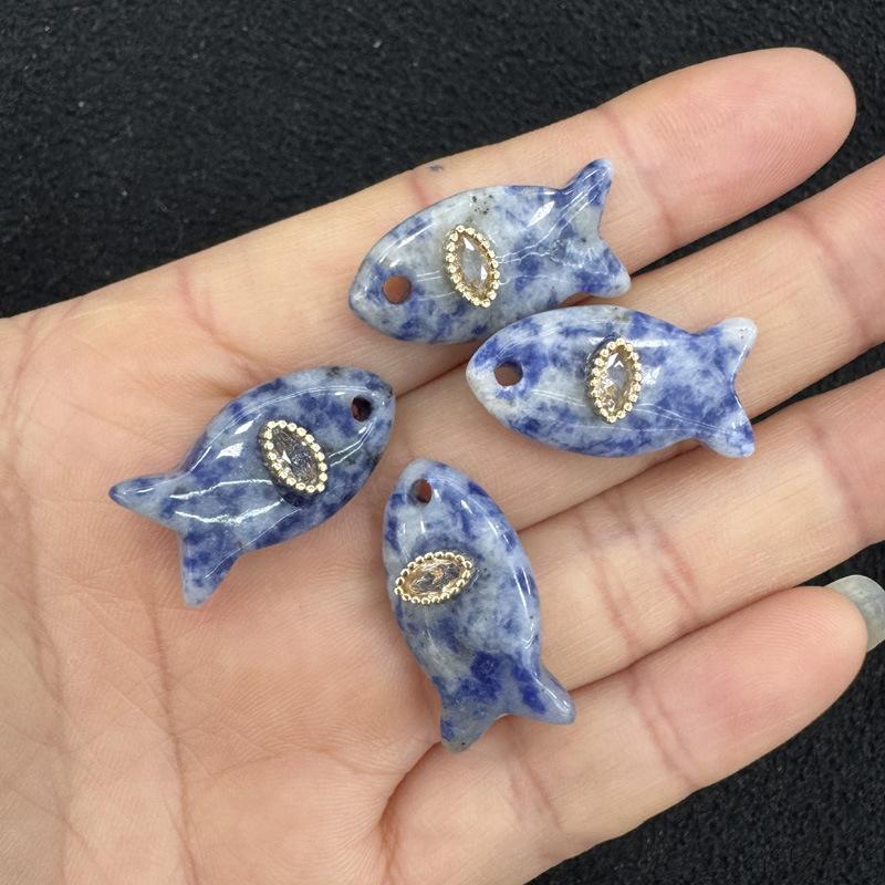 Multicolour Natural Stone Small Fish Charms Amethyst Crystal Opal Turquoise Evil Eye Pendants DIY Neckalce Bracelet Accessories