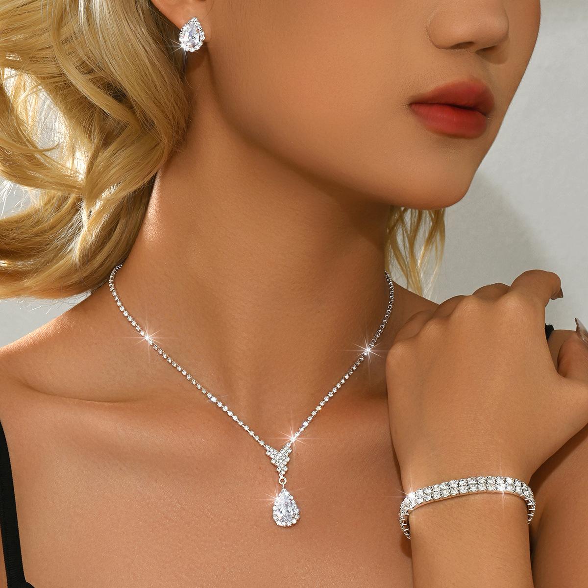 European and American Metal Claw Chain Rhinestone Wedding Necklace Bridal Necklace Earrings Jewelry Banquet Necklace Jewelry Set 2026 45CM