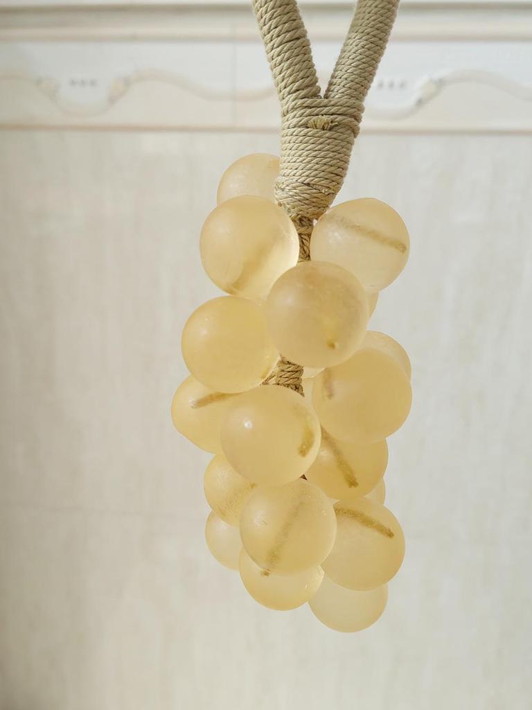 TK Transparent Grape Cluster Soap: Handmade, Long-Lasting Fragrance, Realistic Fruit Shape for Bathing and Hand Washing.