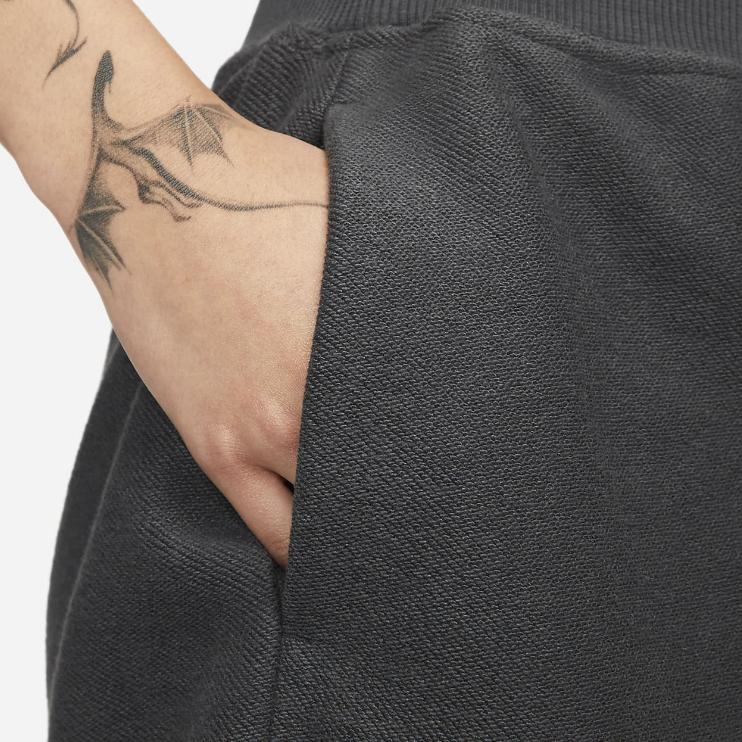 New Nike Casual Shorts Women's Black DV8304-060