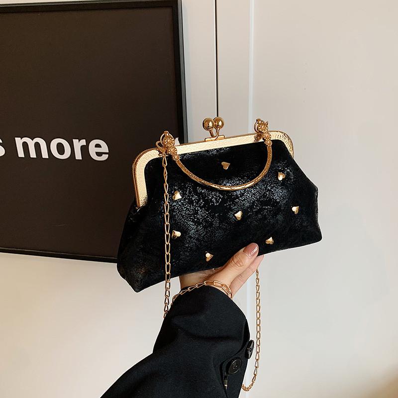 Stylish Casual Shell Bag For Summer Fashion With Trendy Colors And Soft Pu Material