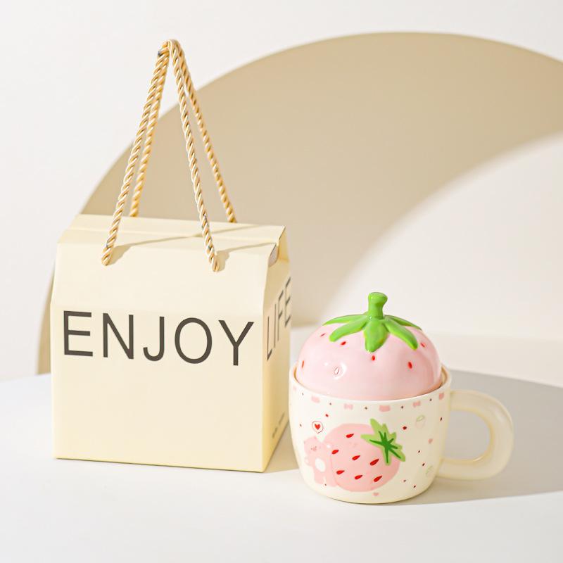 Erdbeerbär Keramiktasse mit Deckel für Mädchen Geschenk Tasse für Haushalt Becher Hochwertig Aussehende Paar Milch Frühstückstasse