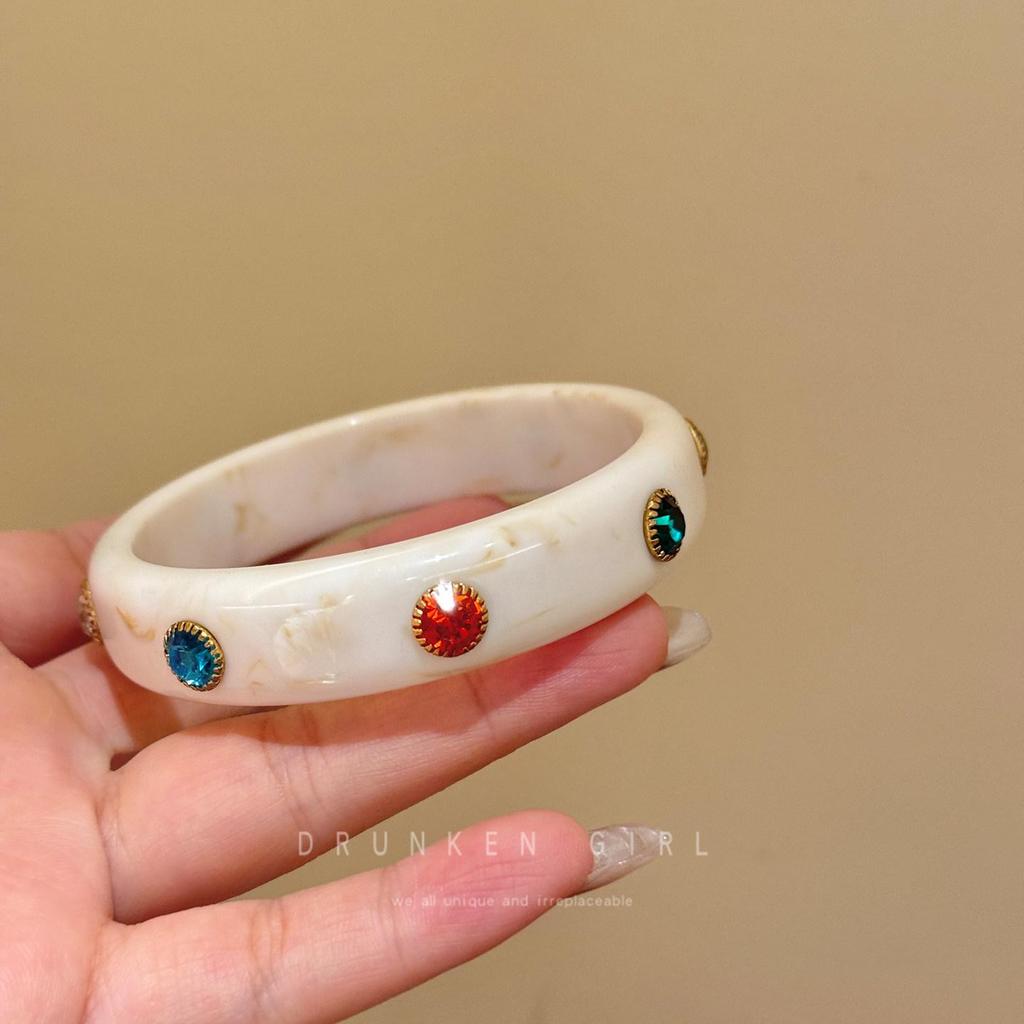 Europäisch & Amerikanisch Y2K Retro Harzarmband: Übertriebener, Modischer, Hochwertiger Handschmuck für Damen.