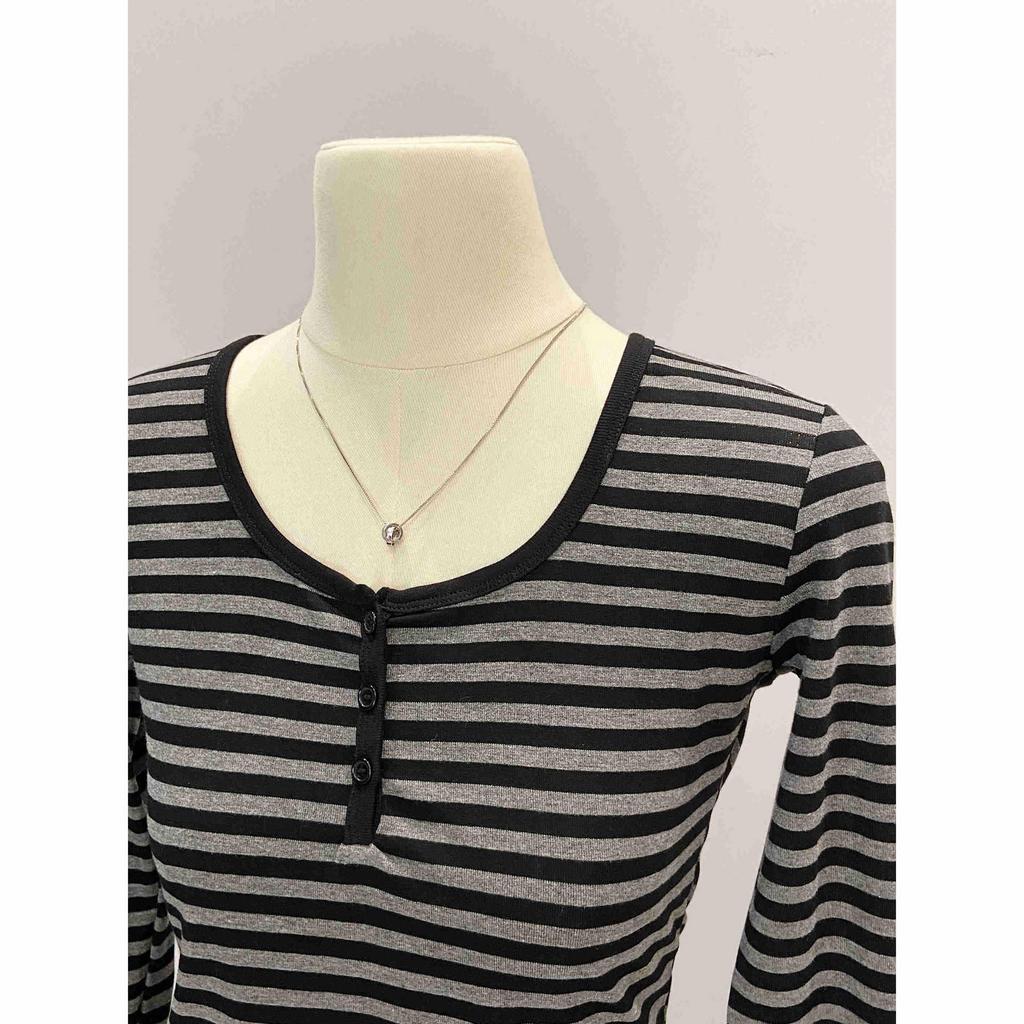 Women's European Stripe U-Neck Long-Sleeve Base Layer Shirt, Straight Shoulder Design, Spring Wear