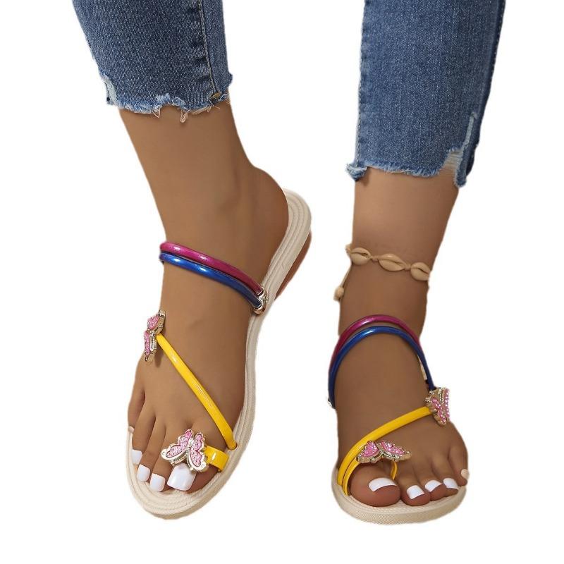 Fashion Women Slippers 2025 New Summer Fashion Shoes for Women Beach Flat Slippers Luxury Designer Sandals Slides Women Zapatos De Mujer