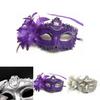 Elegante Spitzen-Maskerade-Maske mit Strass-Blumenakzenten für Damen-Halloween-Kostüm-Requisiten