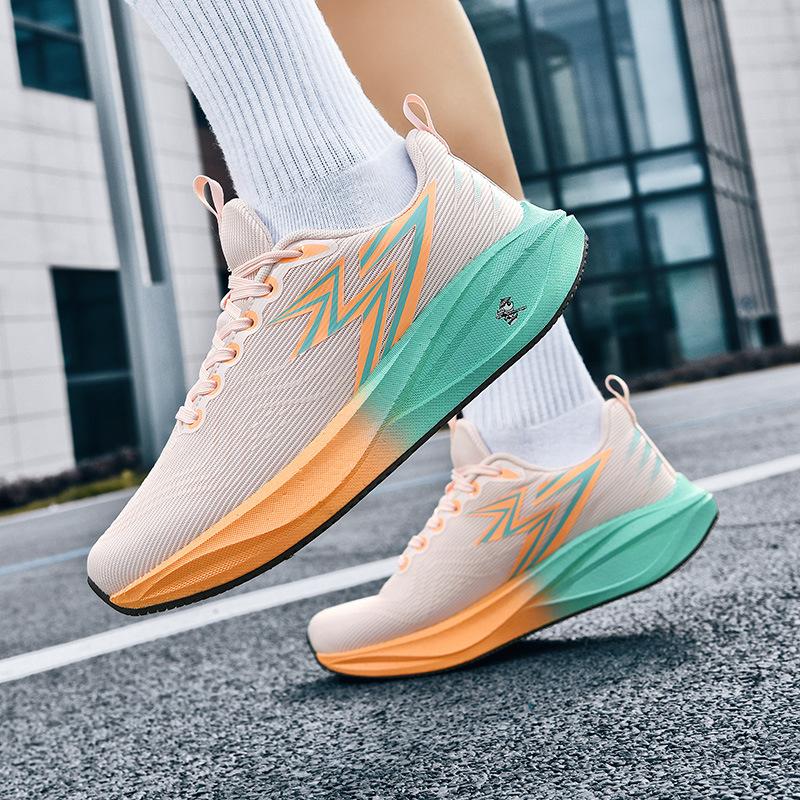 2025 New Carbon Board Running Shoes Summer Mesh Breathable Lightweight Shock-absorbing Popcorn Bottom Youth Sports Shoes