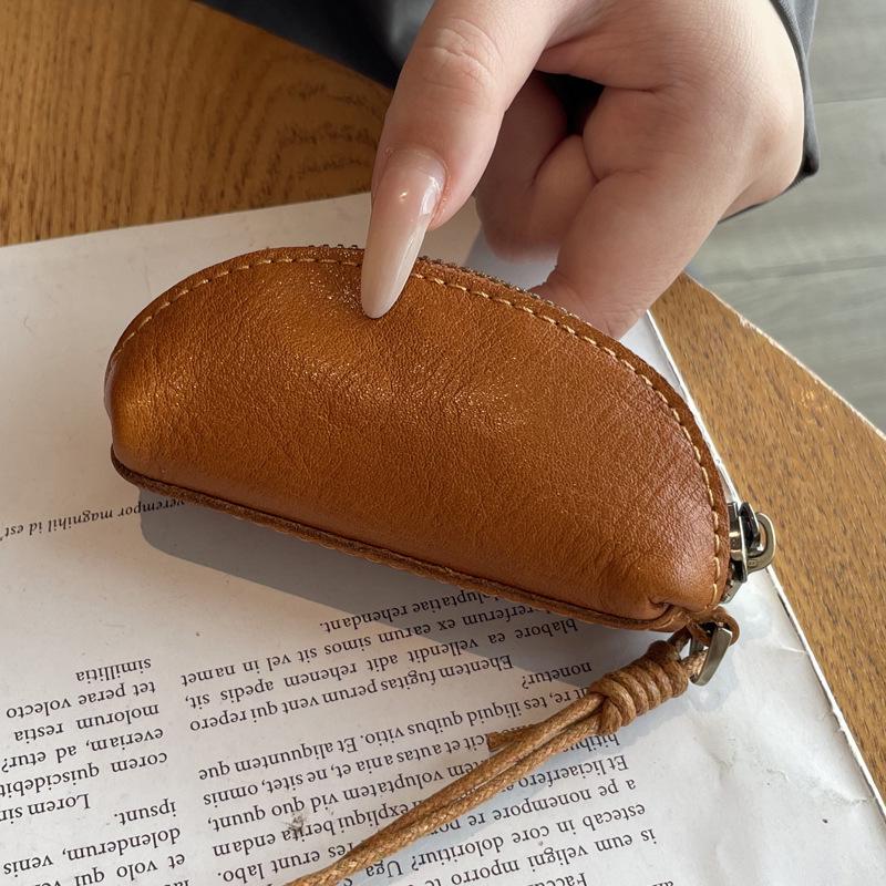 Vegetable-Tanned Leather Kisslock Mini Coin Purse - Versatile Neck-Hanging Dumpling-Shaped Wallet