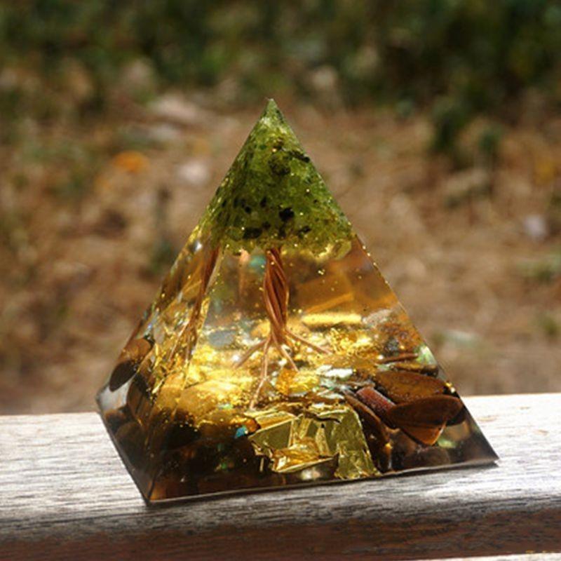 Energy Orgonite Chakra Pyramid Aura Divination Yoga Meditation Ornaments Craft