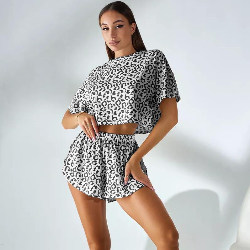Summer Leopard Printing Thin Pajamas Set for Women Homewear Sexy Loose Short Sleeve crop Tops and Shorts 2 Pieces sets Sleepwear