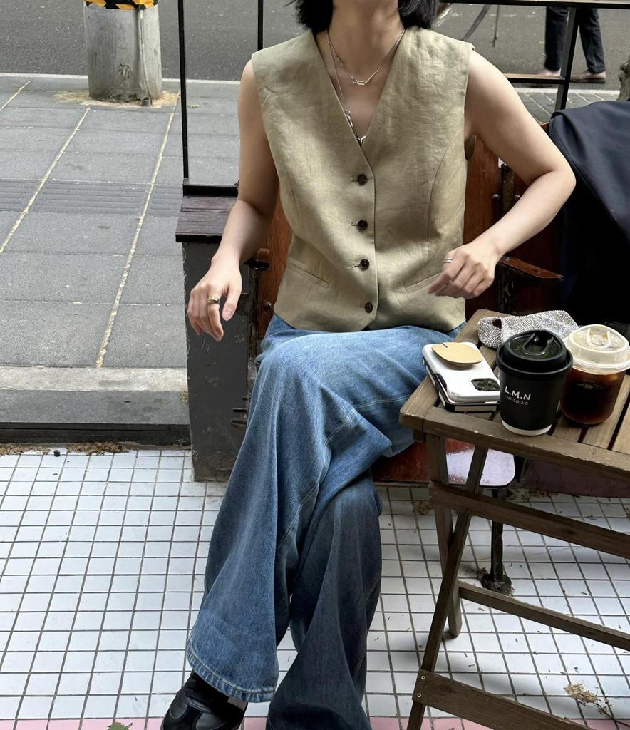 2024 Korean V-Neck Linen Slim Vest: Summer Sleeveless Single-Breasted Top