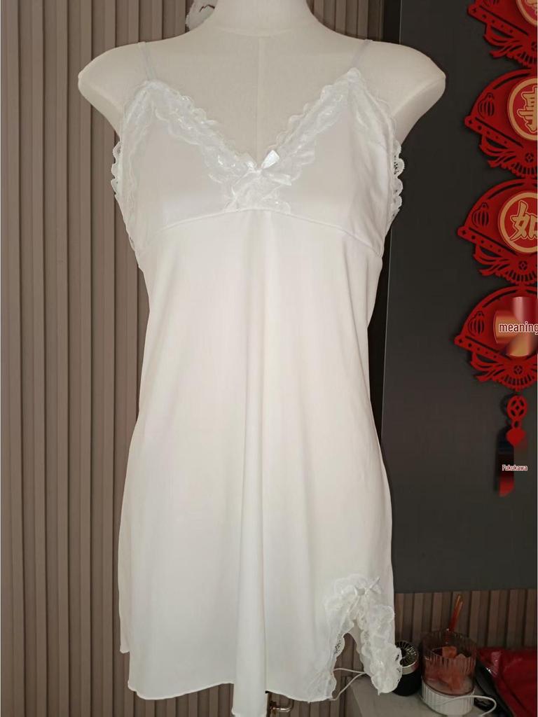 Letnia koronkowa koszula nocna z podwiązkami: Seksowna bielizna cross-border z rozcięciem w kształcie litery V, detalami kokardki, dopasowanym krojem i efektem marszczenia